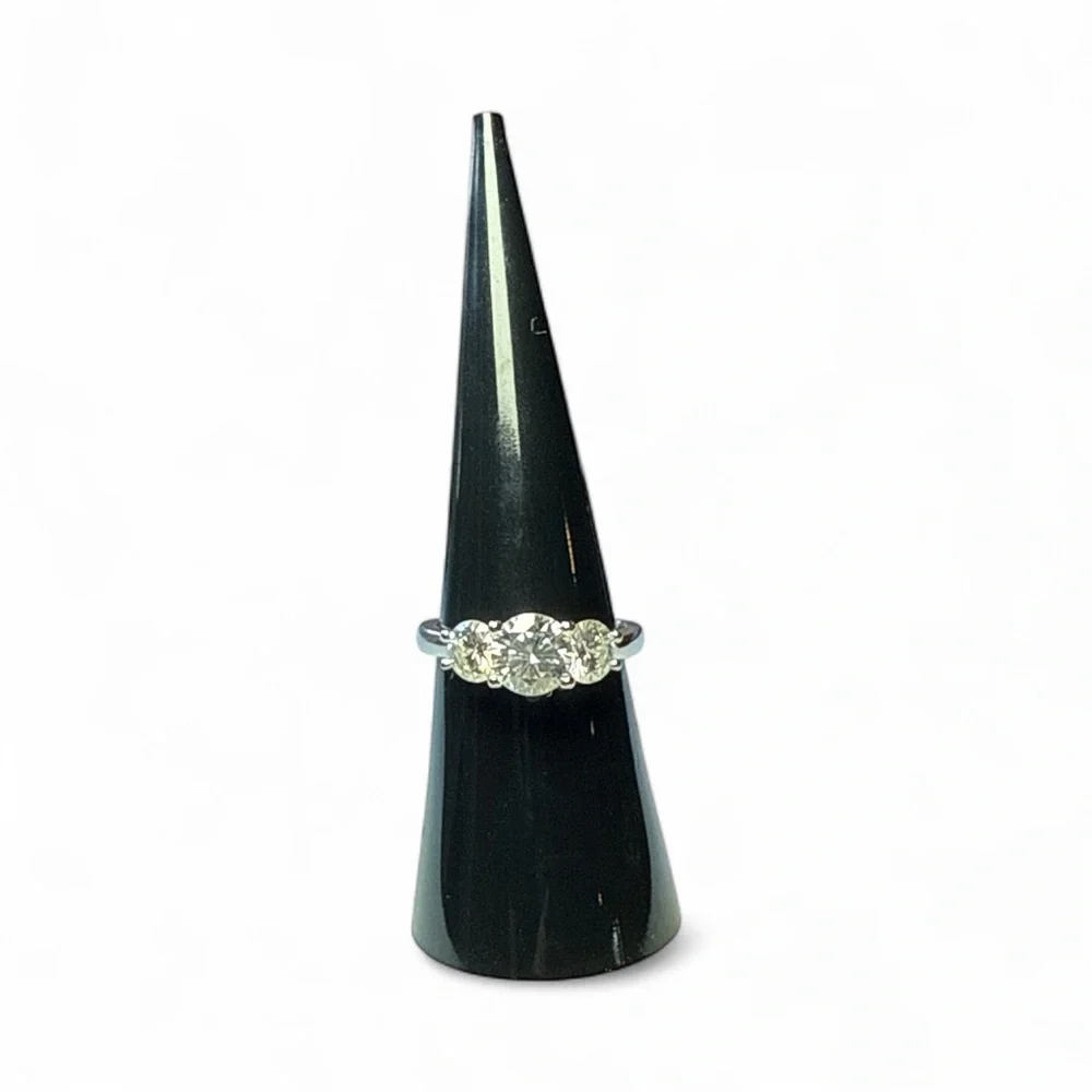 Stunning 3 stone Moissanite‎ Silver 925 Women's Ring